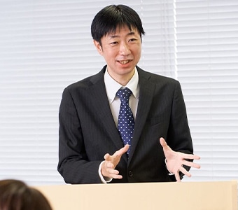 講師プロフィール
